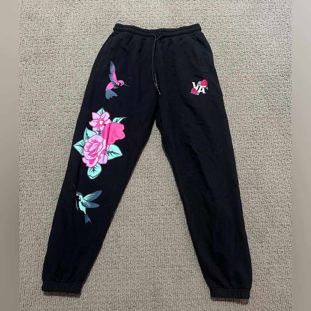 YOUNGLA Joggers size LARGE